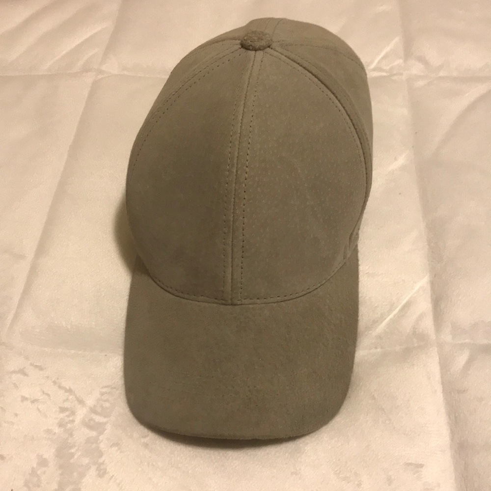 Genuine Suede baseball cap 🧢